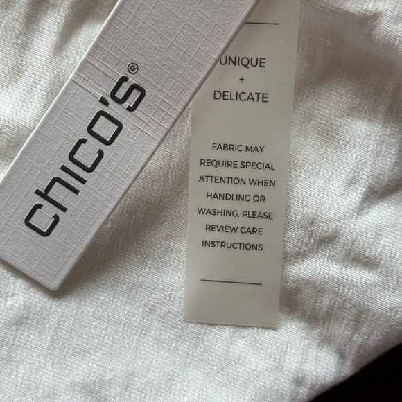 NWT Chico’s Women’s Linen Cut Out Sleeve Tee - Picture 6 of 10